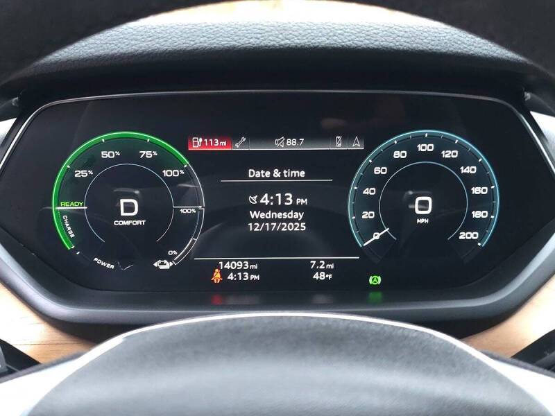 2023 Audi e-tron GT quattro Premium Plus