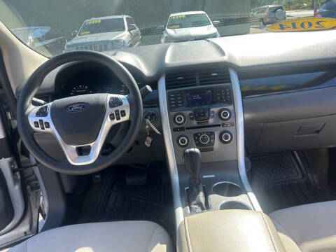 2014 Ford Edge SE