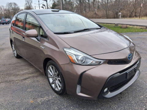 2015 Toyota Prius v Five