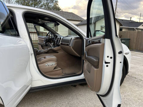2013 Porsche Cayenne S