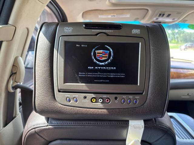 2011 Cadillac Escalade Platinum Edition