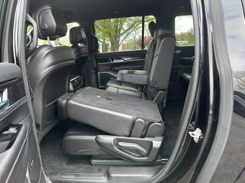 2024 Jeep Wagoneer L