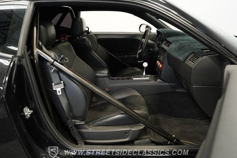 2010 Dodge Challenger SRT8