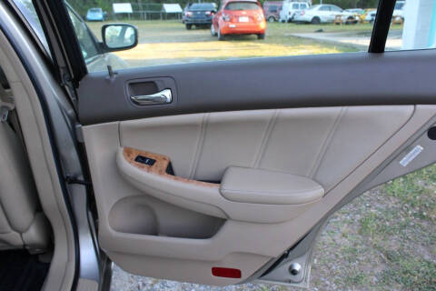 2005 Honda Accord Hybrid w/Navi