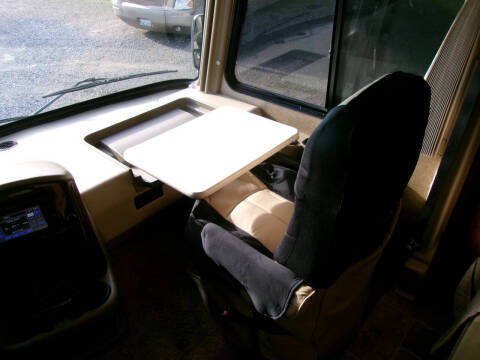 2013 Thor Motor Coach Challenger 37kt