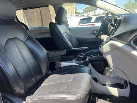 2018 Chrysler Pacifica Touring L