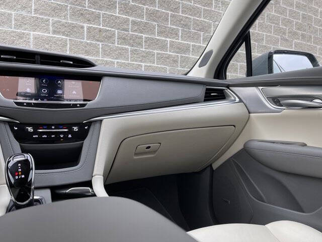 2025 Cadillac XT5 Premium Luxury