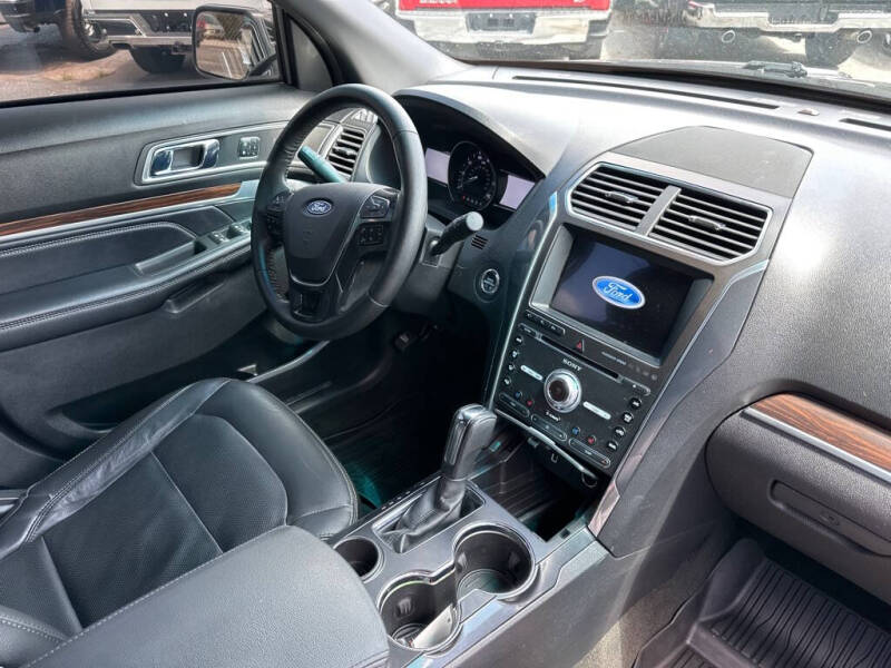 2017 Ford Explorer Limited