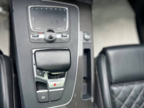 2018 Audi SQ5 3.0T quattro Premium Plus