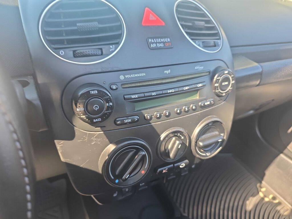 2008 Volkswagen New Beetle Convertible 50