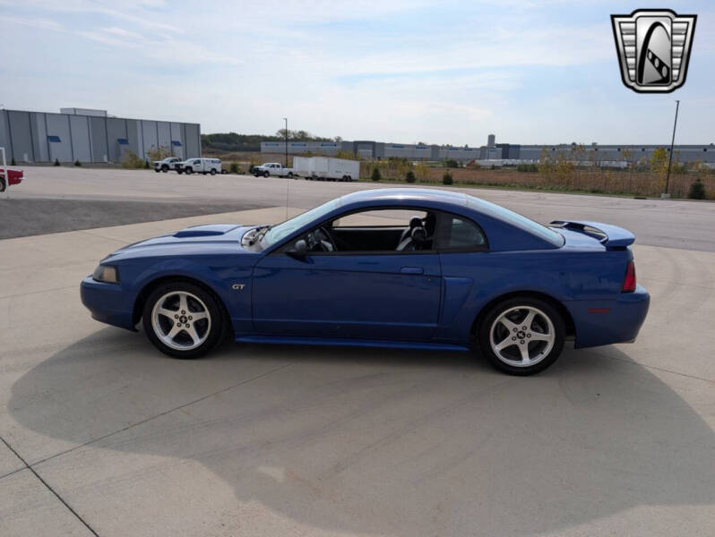 2003 Ford Mustang