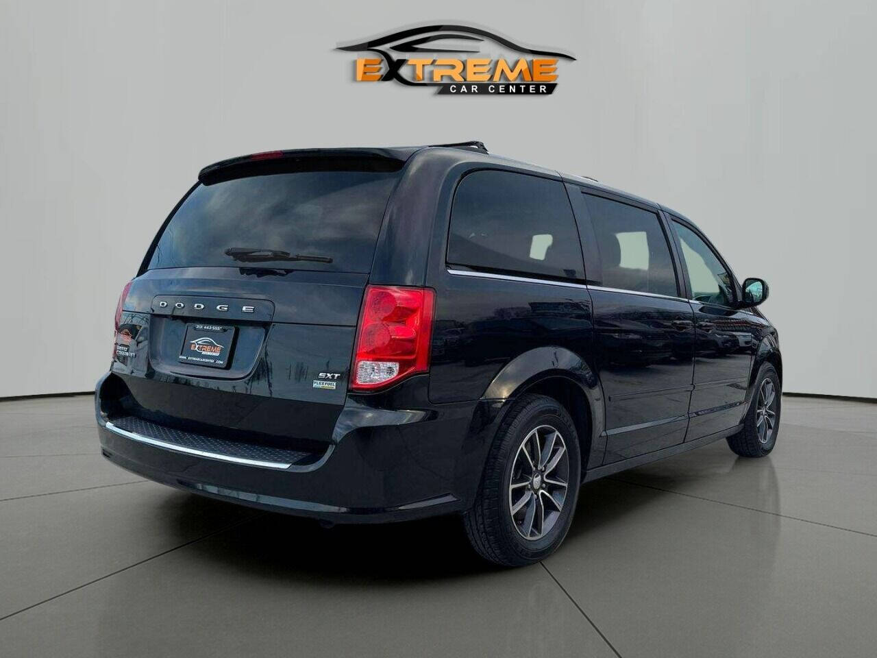 2017 Dodge Grand Caravan for sale at Extreme Car Center in Detroit, MI