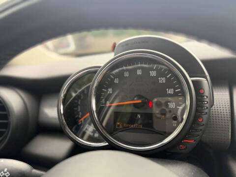 2017 MINI Hardtop 4 Door Cooper