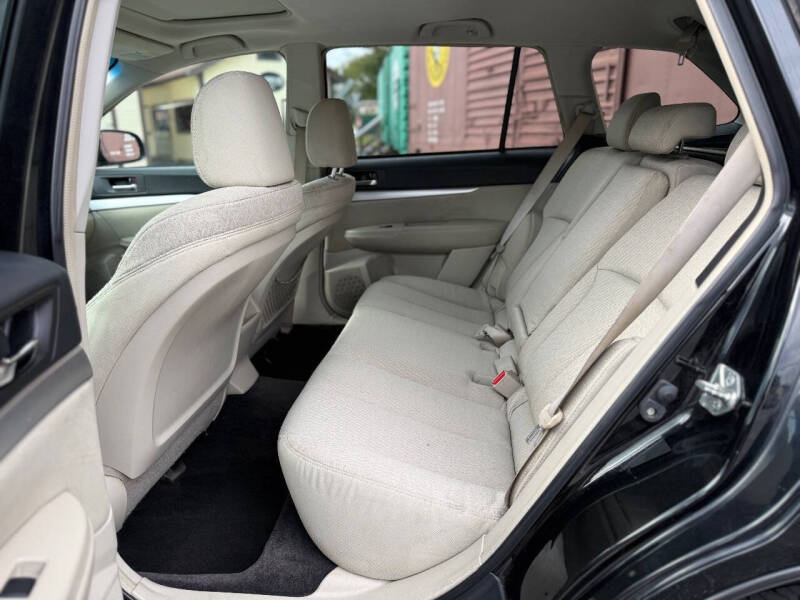 2010 Subaru Outback 2.5i Premium