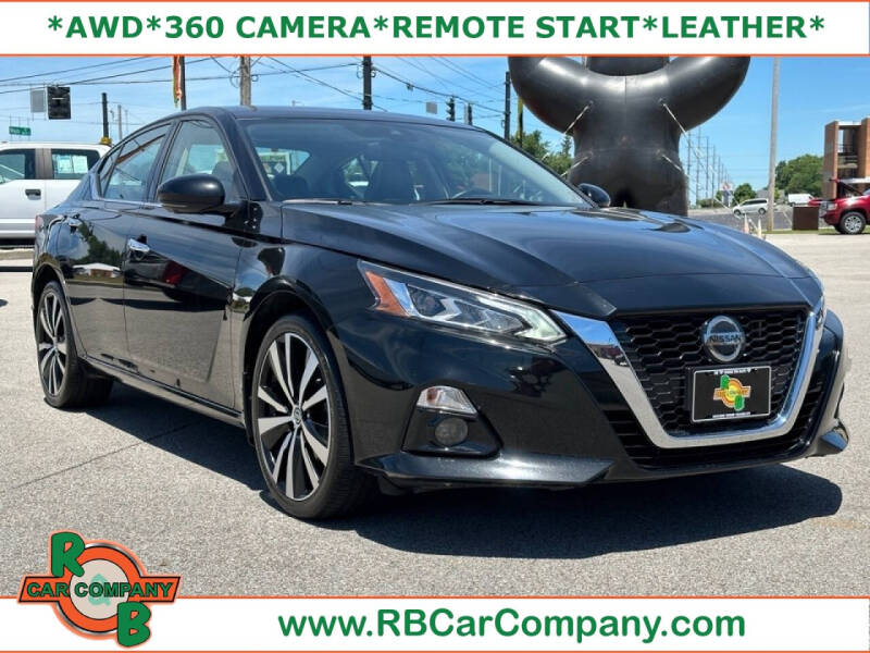 2020 Nissan Altima for sale at R & B CAR CO in Fort Wayne IN