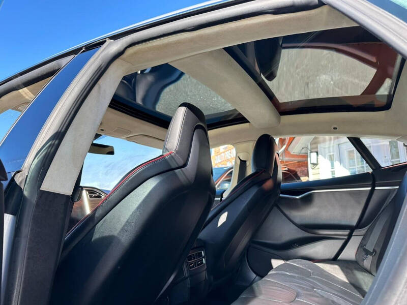 2014 Tesla Model S P85