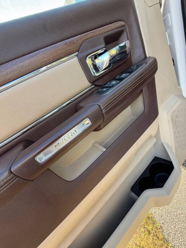 2017 RAM 1500 Laramie