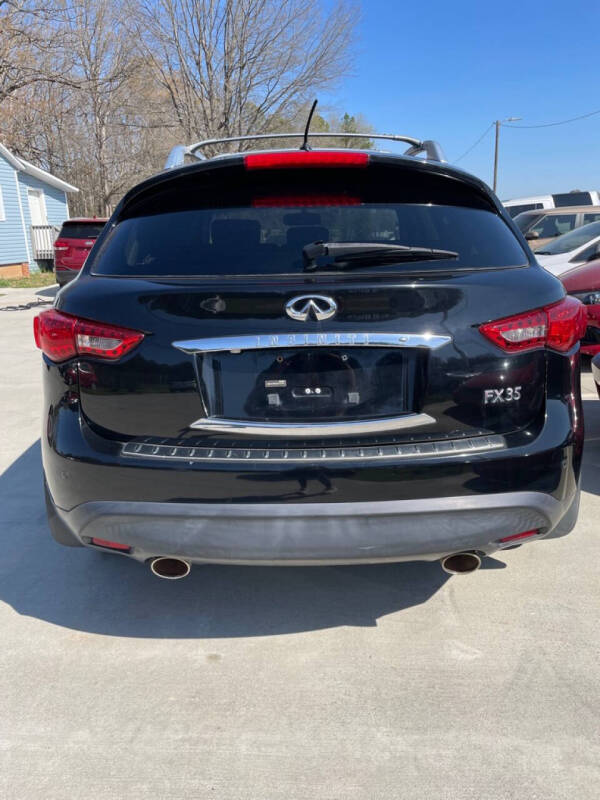 2012 Infiniti FX35