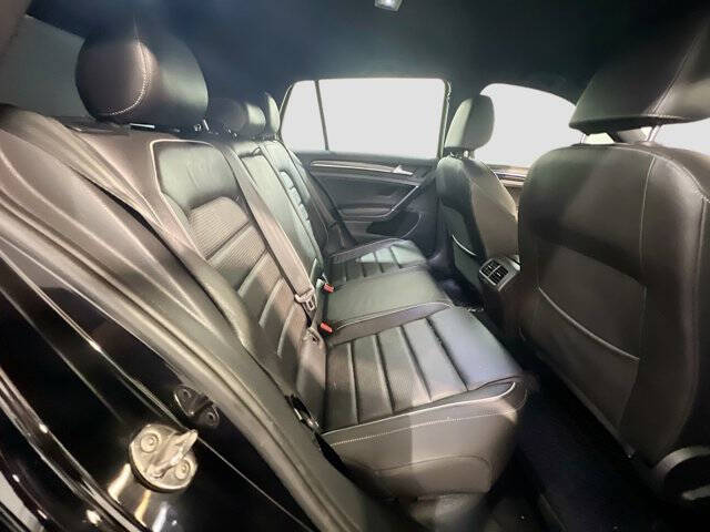 2018 Volkswagen Golf R 4Motion