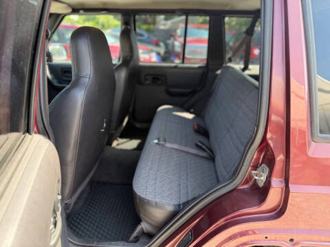 2000 Jeep Cherokee Sport