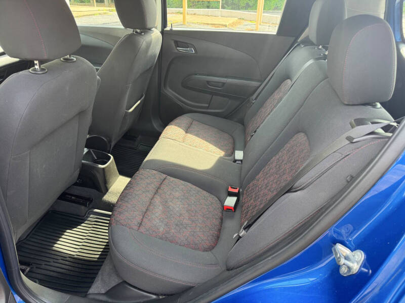 2017 Chevrolet Sonic LT Manual