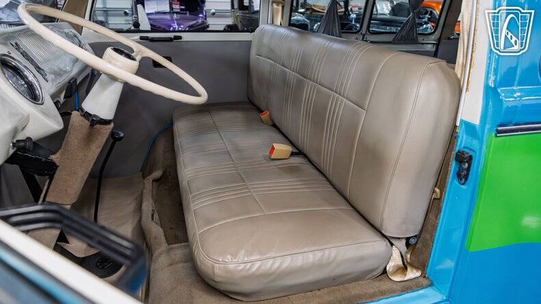 1977 Volkswagen Bus