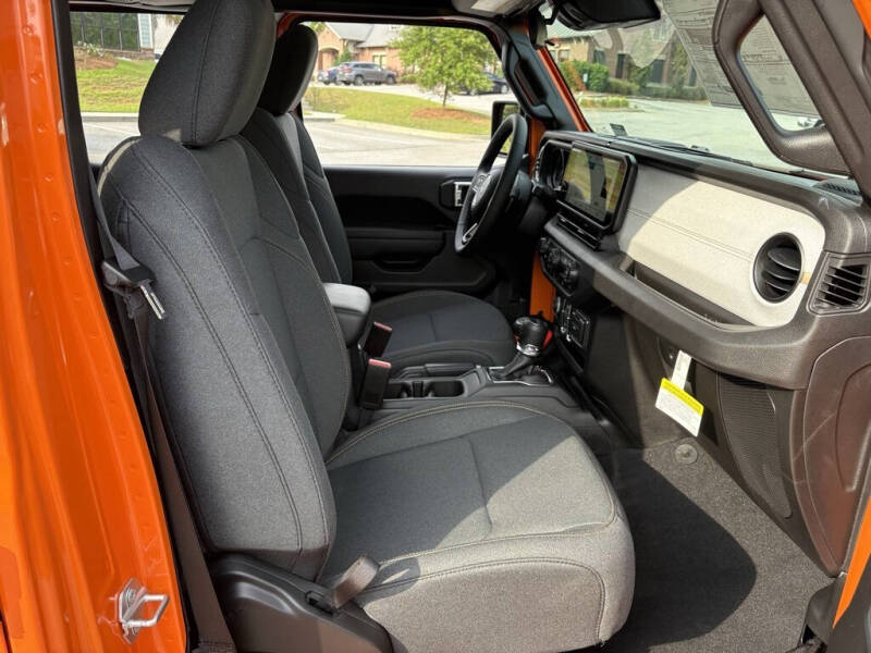 2025 Jeep Gladiator Sport