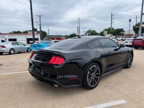 2022 Ford Mustang EcoBoost