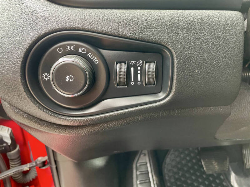 2022 Jeep Renegade (Red) Edition