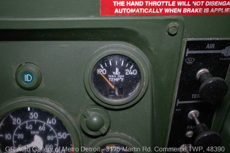 2001 AM General Hummer