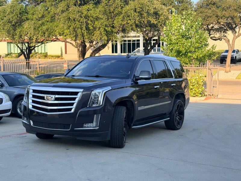 2017 Cadillac Escalade Luxury