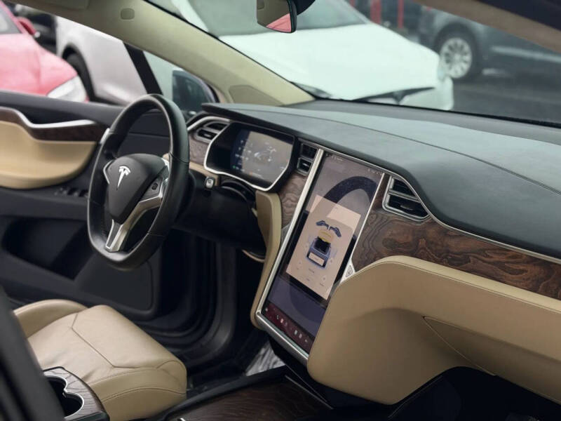 2017 Tesla Model X