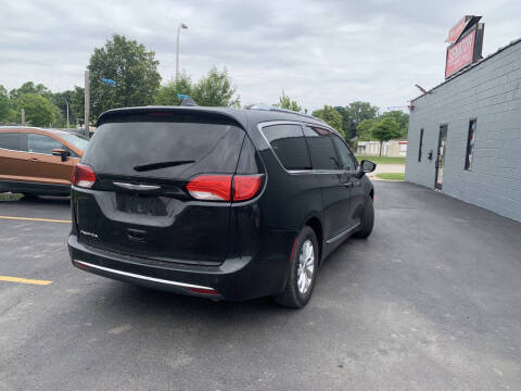 2018 Chrysler Pacifica Touring L