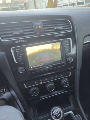 2016 Volkswagen Golf GTI SE