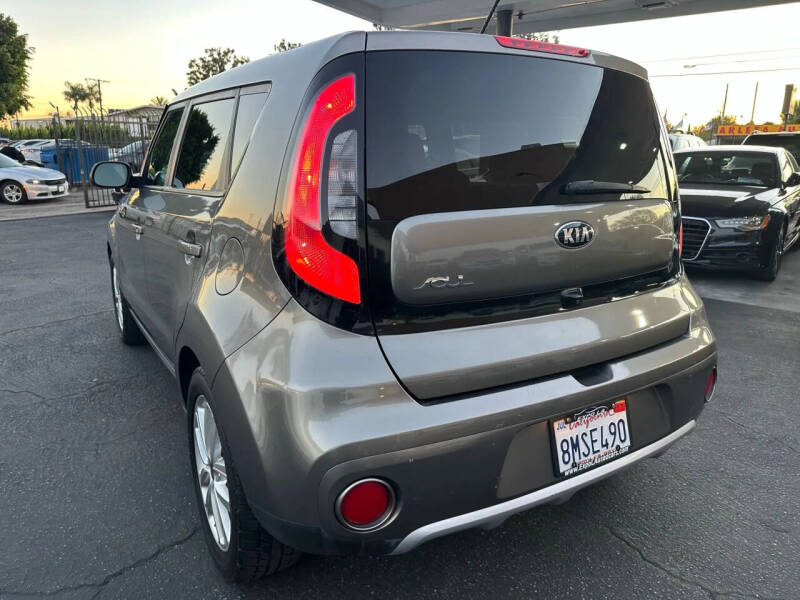 2018 Kia Soul +