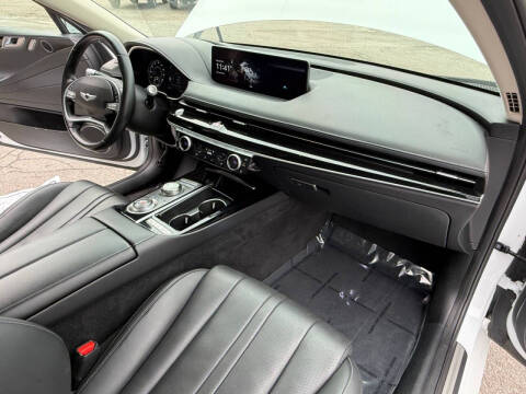 2023 Genesis G80