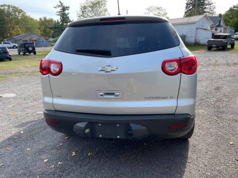 2011 Chevrolet Traverse LS