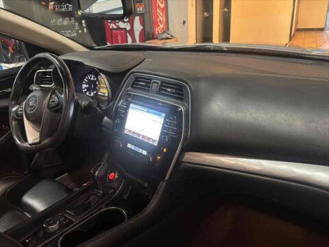 2017 Nissan Maxima