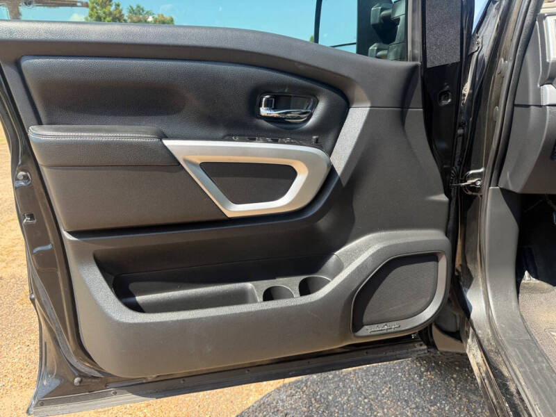 2018 Nissan Titan PRO-4X