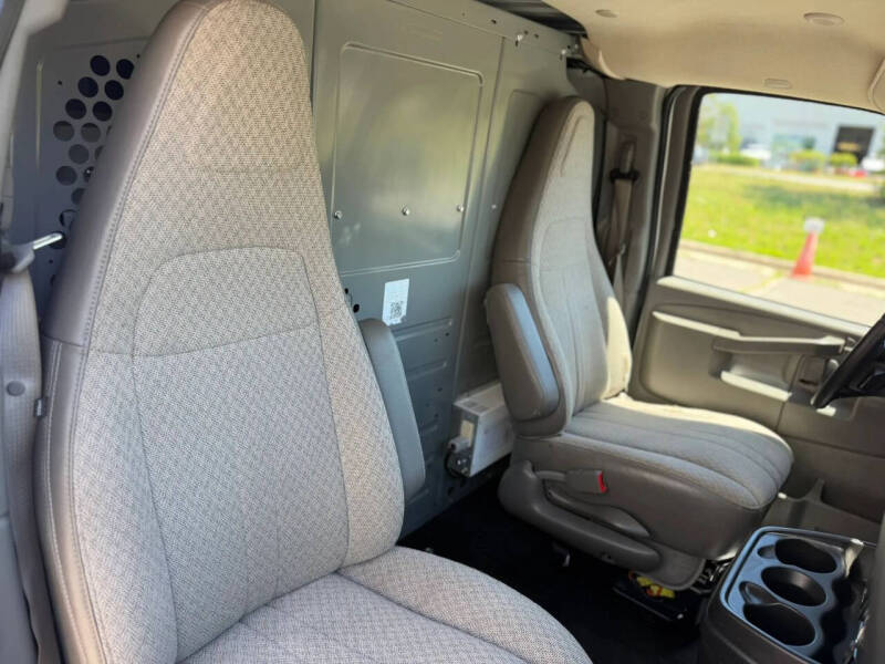 2016 Chevrolet Express 2500