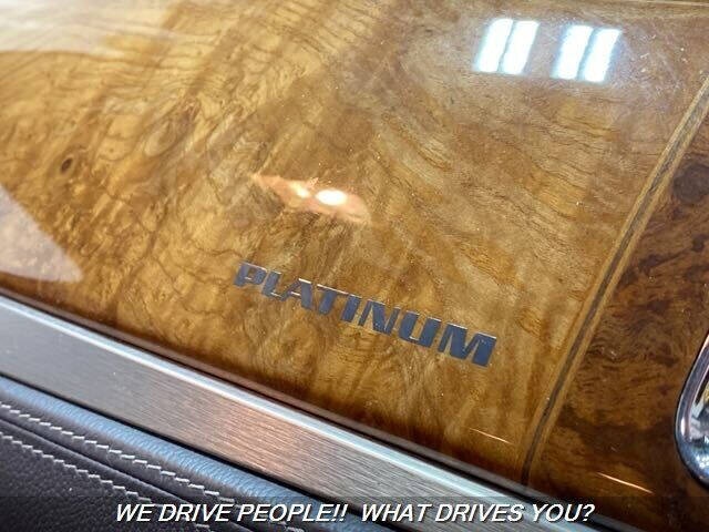 2011 Cadillac Escalade Platinum Edition