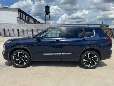 2022 Mitsubishi Outlander SE