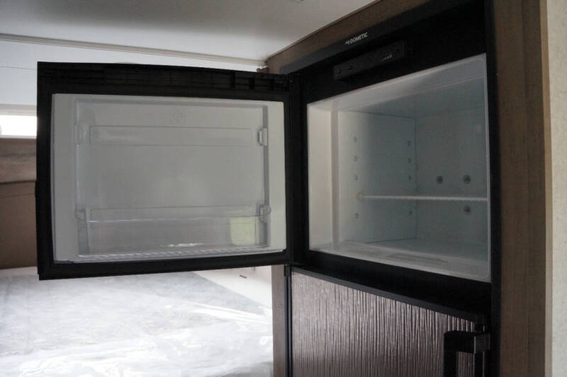 2025 Adventurer 86FB