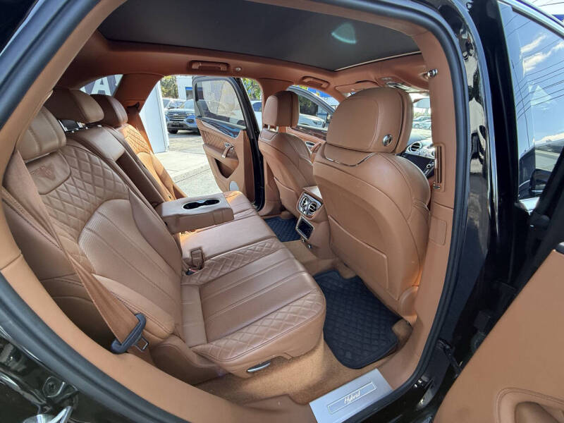 2020 Bentley Bentayga Hybrid