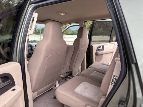 2003 Ford Expedition XLT