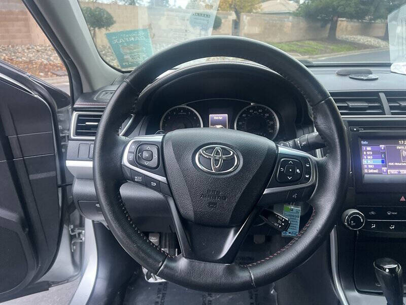 2015 Toyota Camry SE