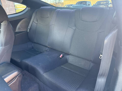 2010 Hyundai Genesis Coupe 2.0T Premium