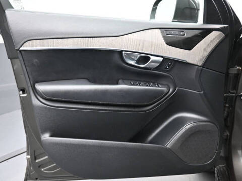 2021 Volvo XC90 T6 Inscription 6-Passenger