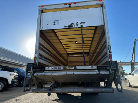 2018 International DuraStar 4300