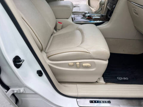 2015 Infiniti QX80